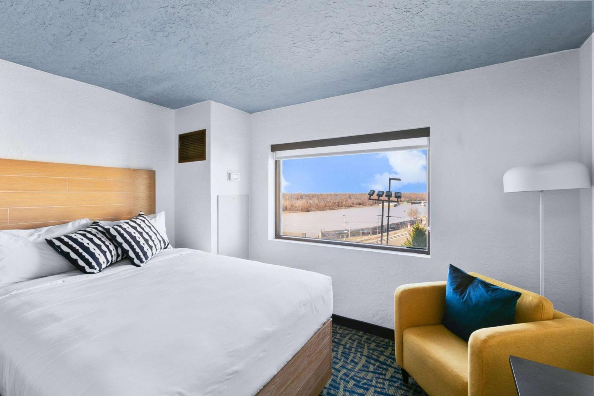 Mulberry, A Wyndham
